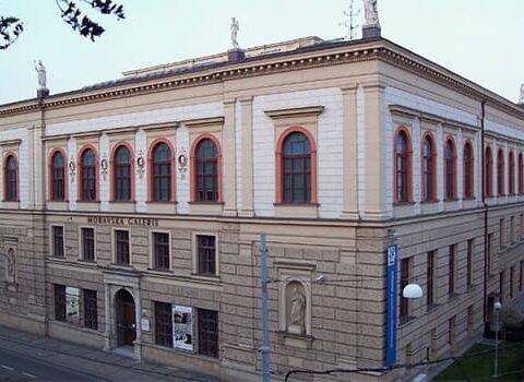 Городской театр Брно;yandex.ru